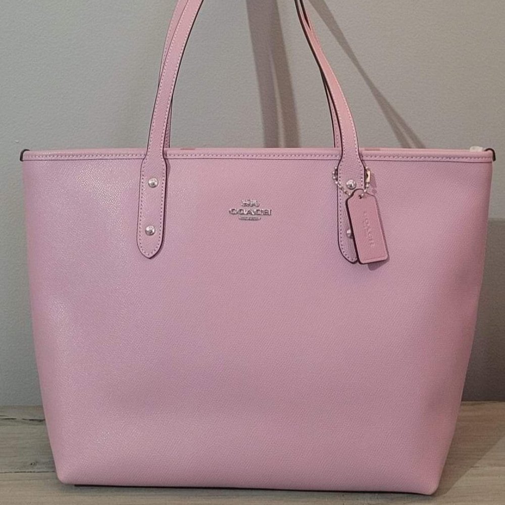 COACH- PINK TOTE PURSE